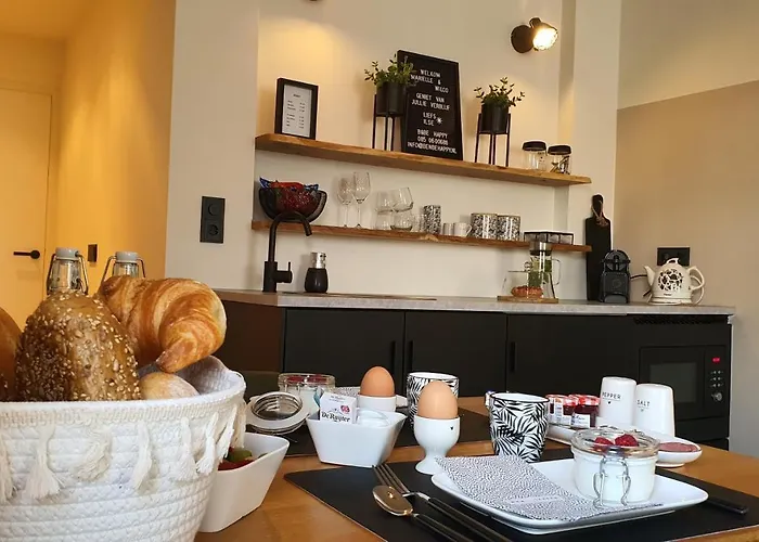 B&be Happy Bed & Breakfast 3*